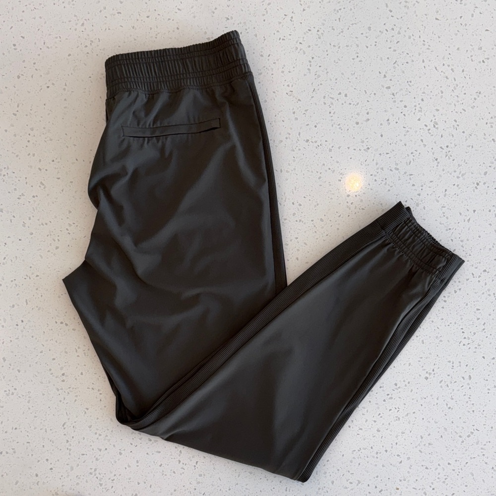 Athleta Brooklyn Joggers - Green - Size: 6